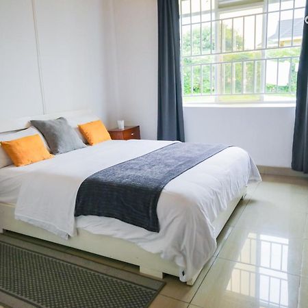 Indani Residence With Exceptional Night Comfort 루헹게리 외부 사진