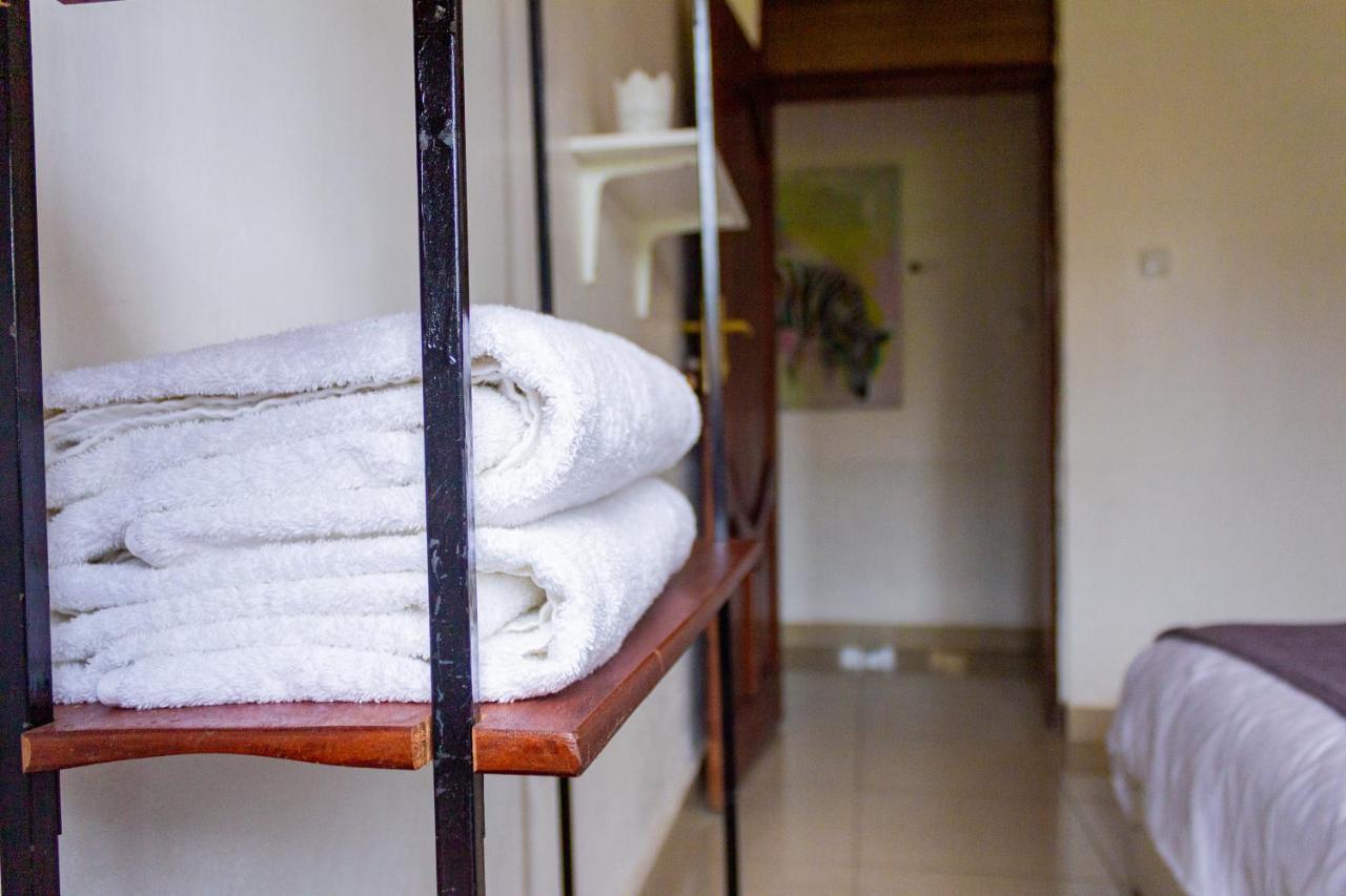 Indani Residence With Exceptional Night Comfort 루헹게리 외부 사진