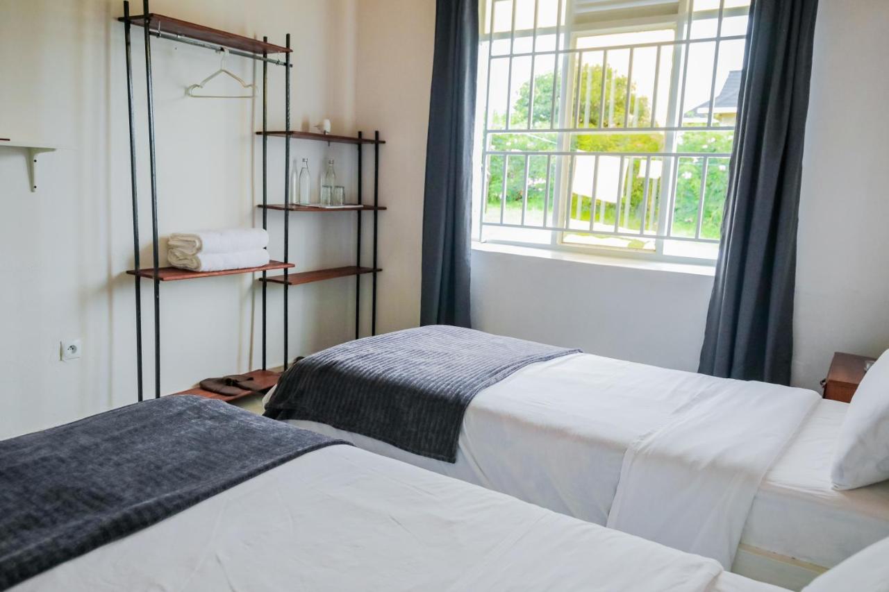 Indani Residence With Exceptional Night Comfort 루헹게리 외부 사진